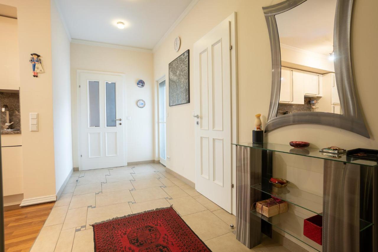 Apartment With A Balcony - 15 Min To City Center Viena Exterior foto