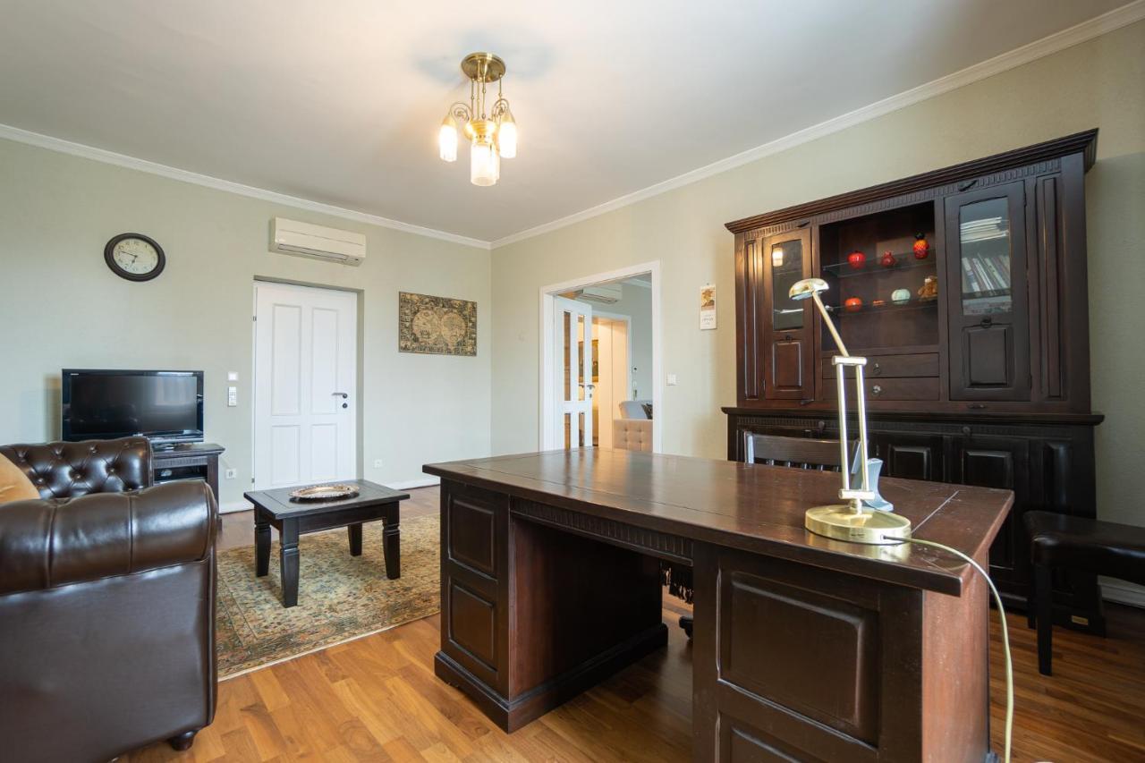 Apartment With A Balcony - 15 Min To City Center Viena Exterior foto
