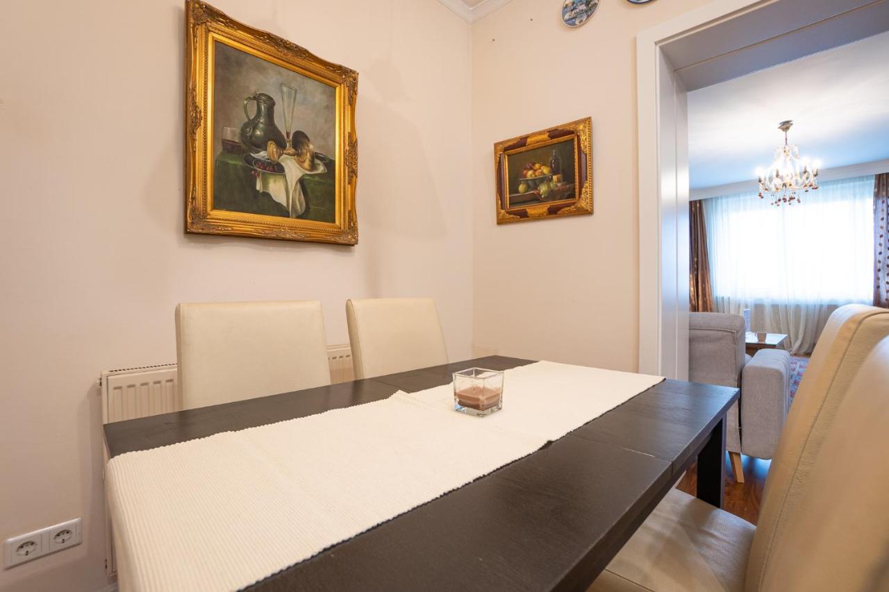 Apartment With A Balcony - 15 Min To City Center Viena Exterior foto