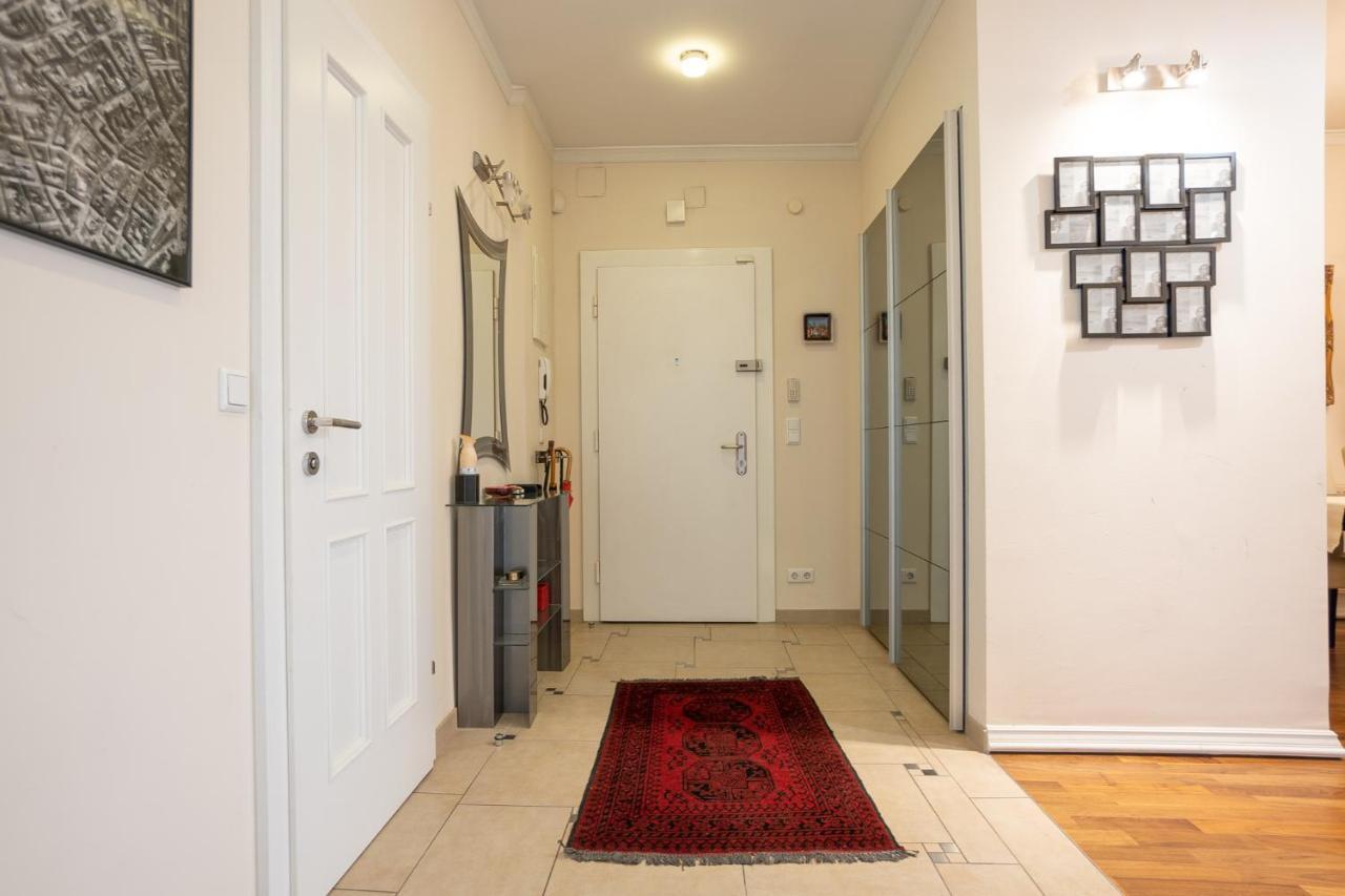 Apartment With A Balcony - 15 Min To City Center Viena Exterior foto