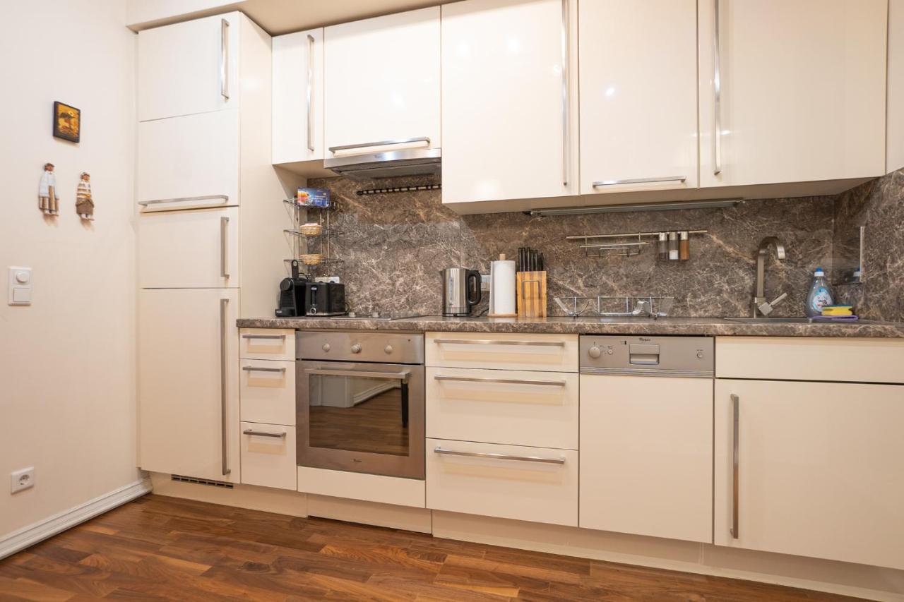 Apartment With A Balcony - 15 Min To City Center Viena Exterior foto